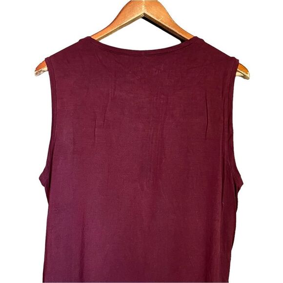 3 for $30! Fabletics tank top with slit detail - Picture 6 of 7